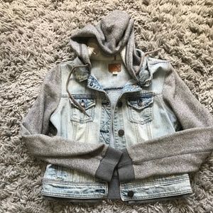 American Eagle M Jean Jacket Sweater Sleeves